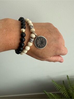Dual-Stack Black and Cream Beaded Bracelet Set with Silver Medallion